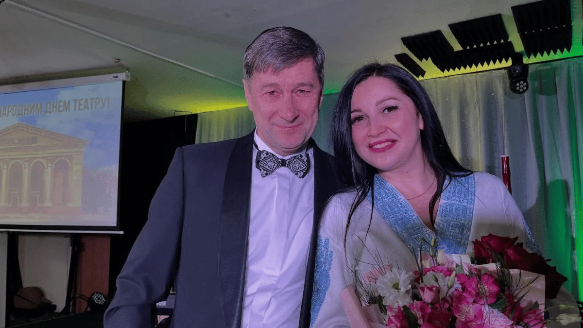 Президент відзначив двох працівників Херсонського театру ім. Миколи Куліша