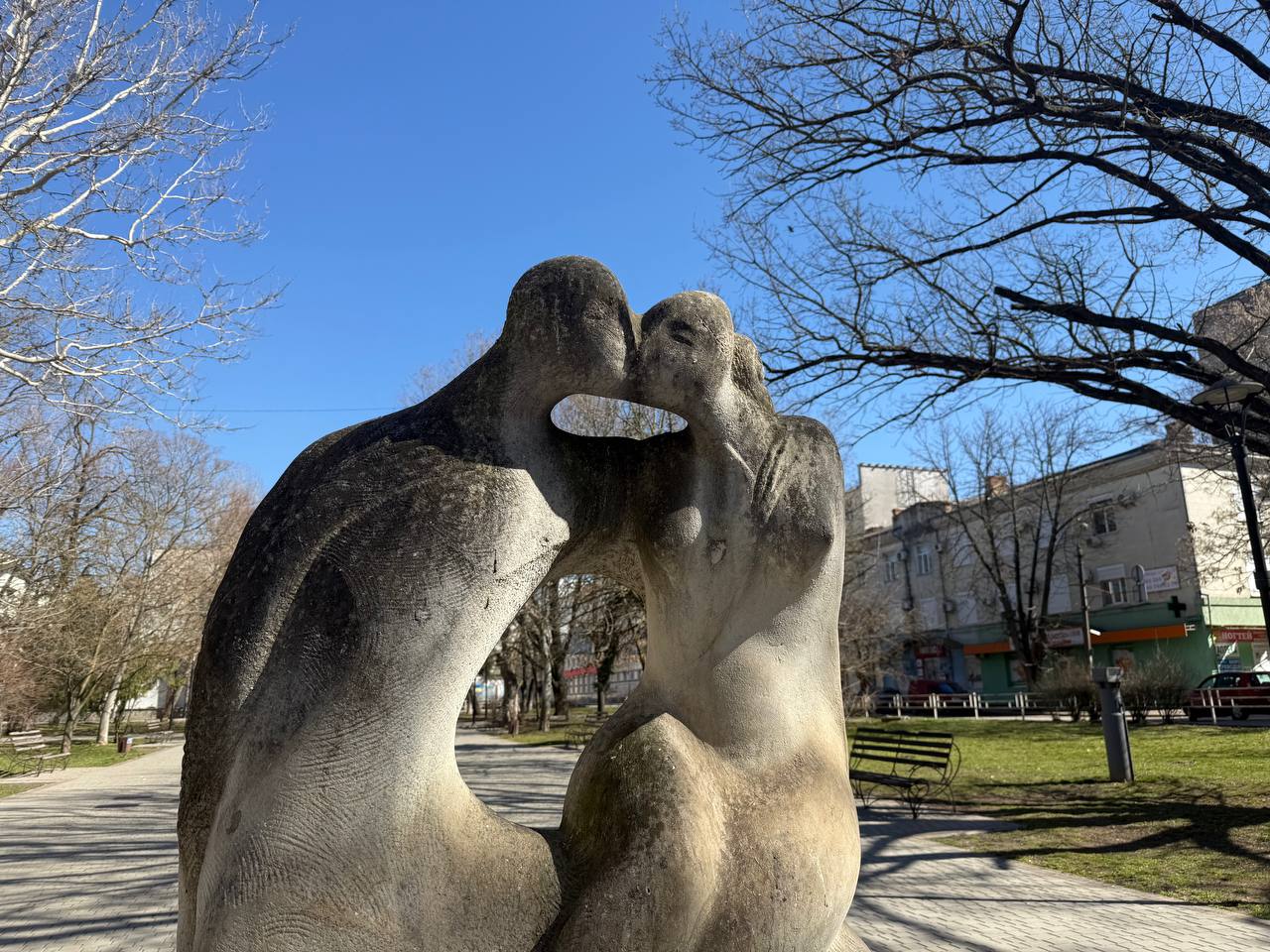 70% херсонців, які виїхали декларують намір повернутися, – опитування