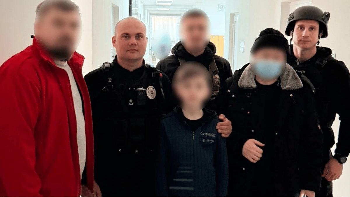 З Херсона та Білозерської громади евакуювали три родини з дітьми