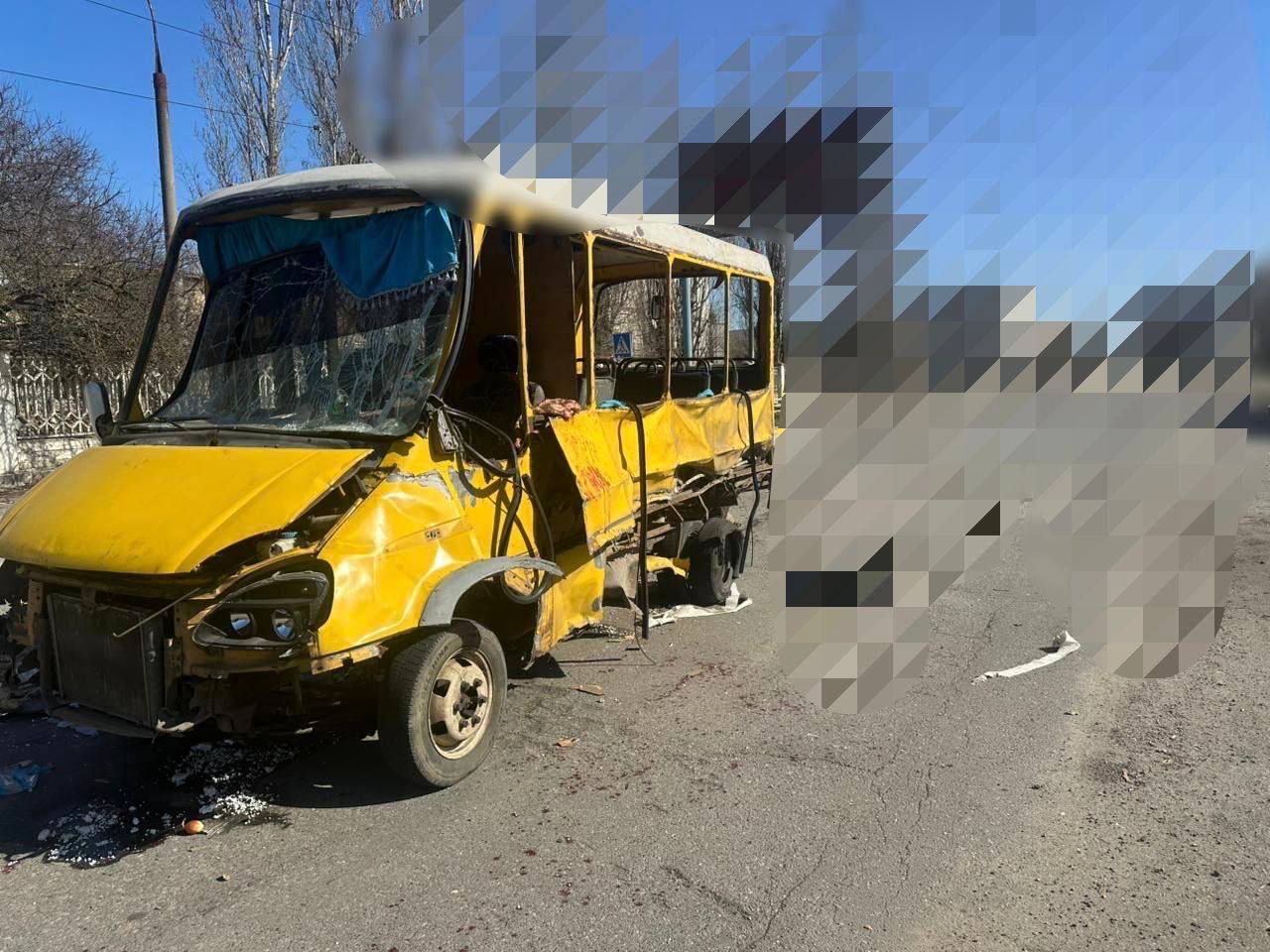 Після атаки дрона на маршрутку в Херсоні у лікарні залишаються 16 поранених, – Прокудін