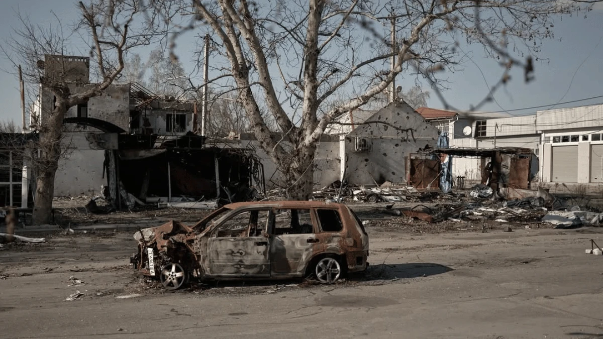 "Життя та смерть на сусідніх вулицях". Документалісти Ліберови показали  фото з Херсона
