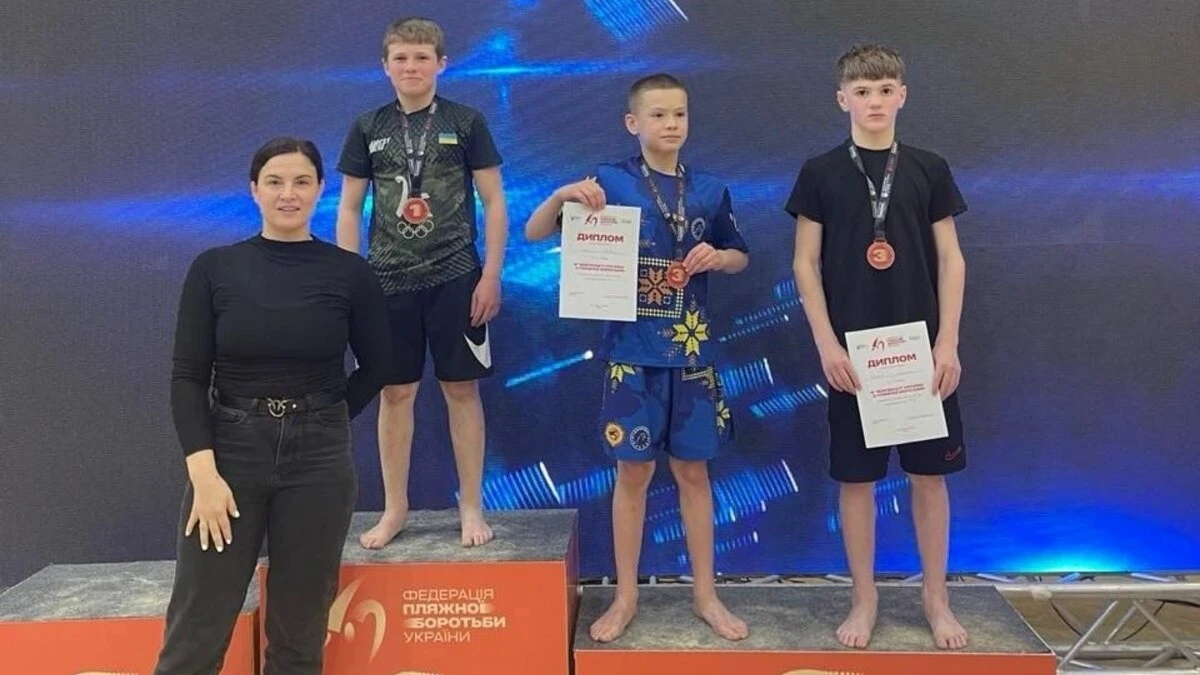 Спортсмени з Херсонщини посіли призові місця на всеукраїнських змаганнях з пляжної боротьби