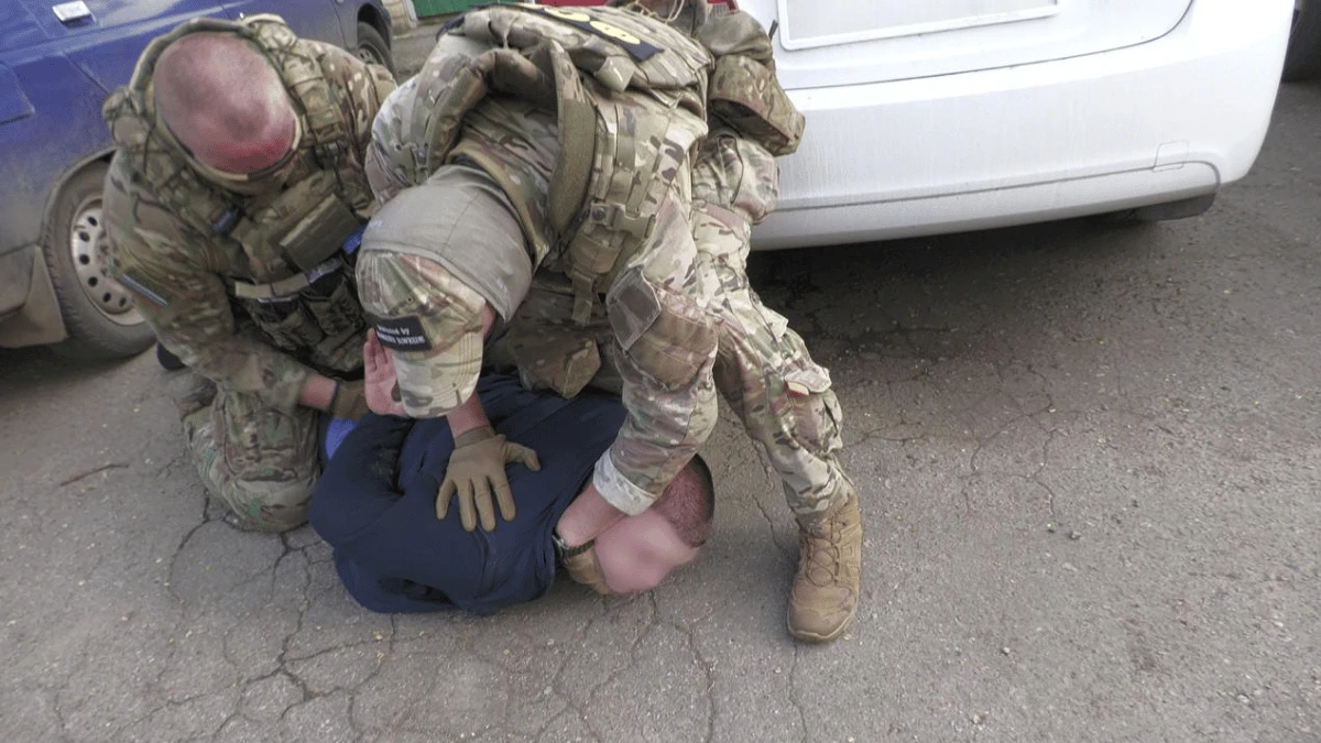 На окупованій Херсонщині засудили чоловіка, який нібито підпалив танк у березні 2022 року