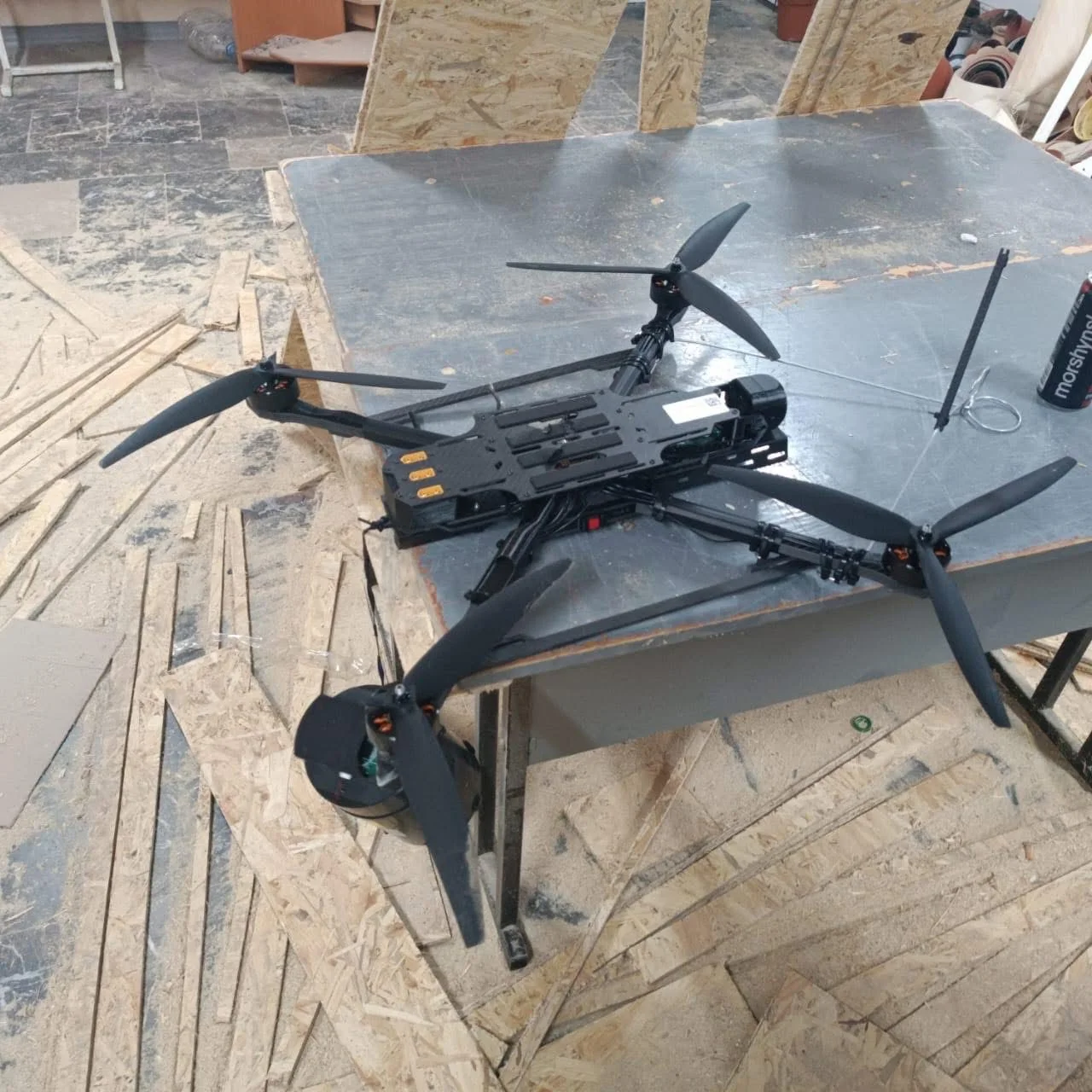 Росіяни дронами атакували Херсонський державний університет