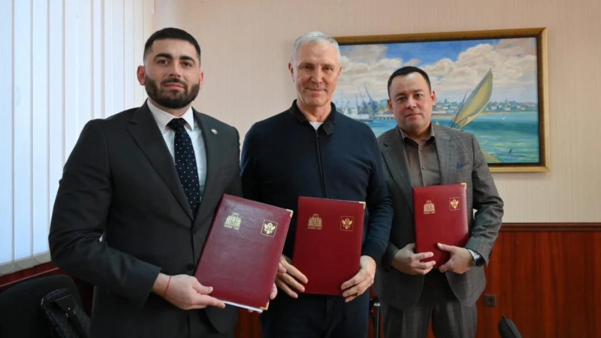 Підбирав суддів для окупаційних судів: уродженцю Херсона повідомили про підозру