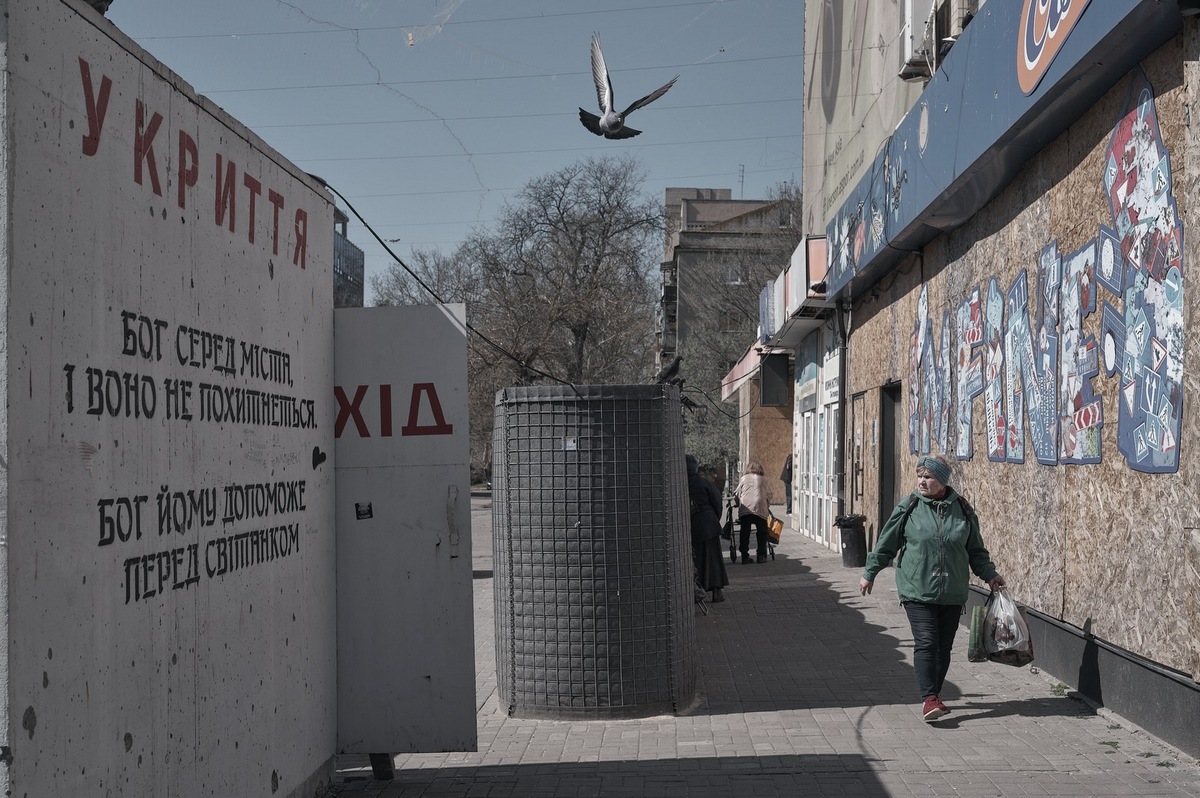 Сільпо на Ушакова - габіони та укриття