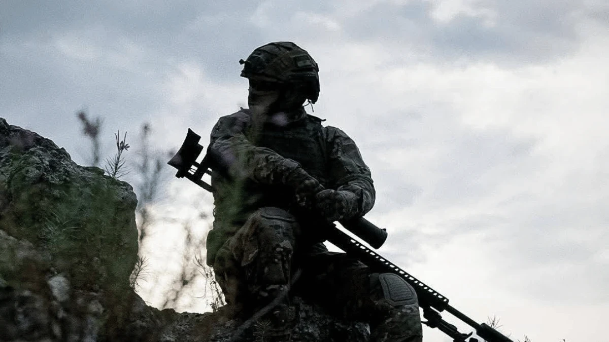 В районі Антонівського мосту, що в передмісті Херсона, зафіксували чотири штурми армії РФ