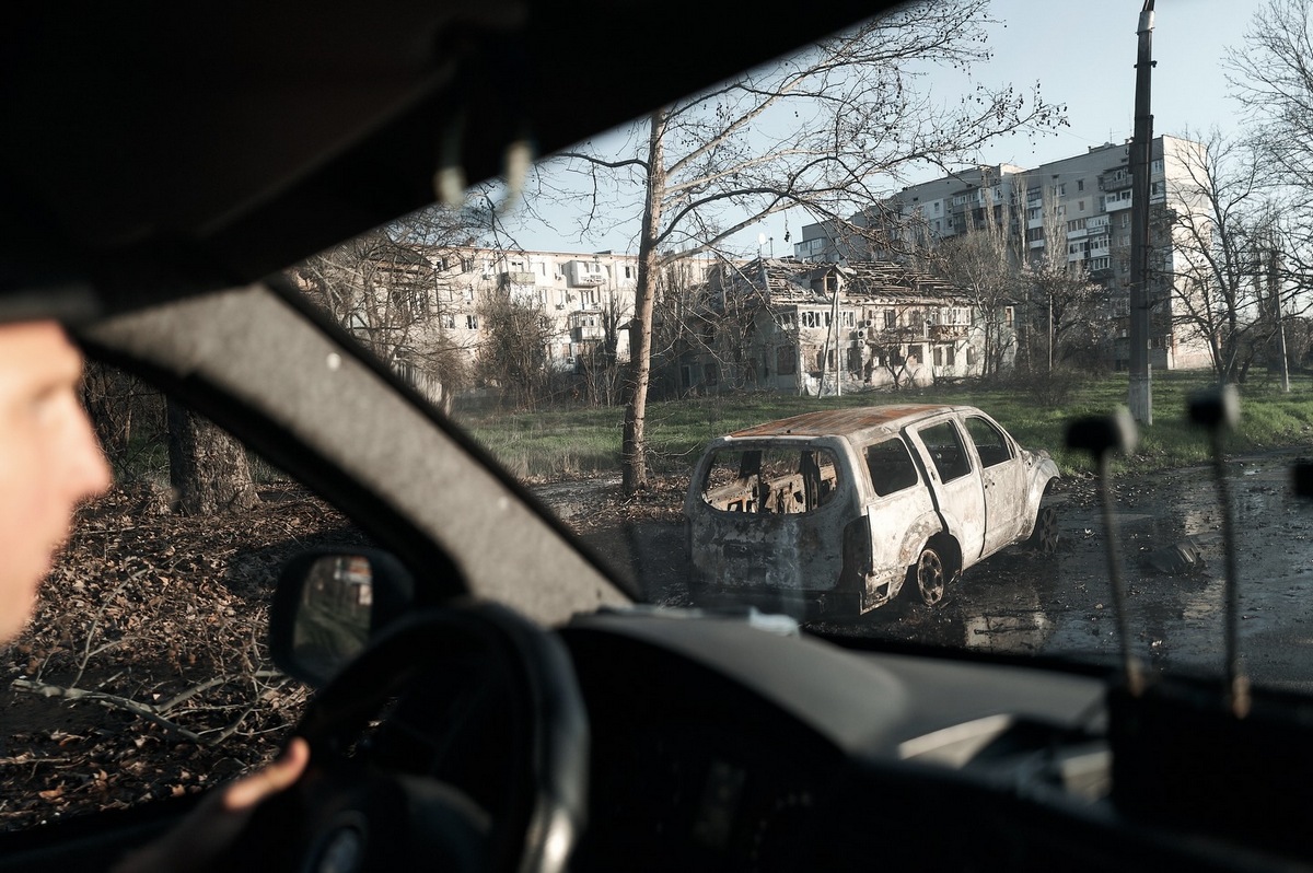 розбите авто - наслідки російського терору