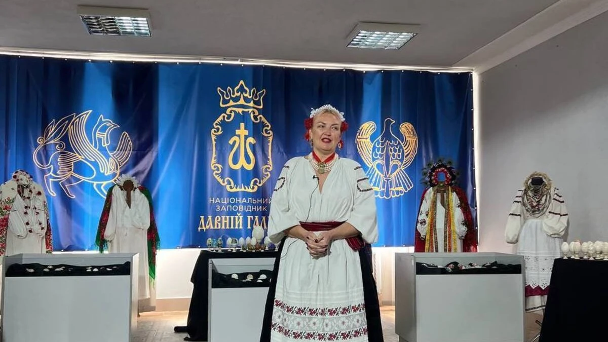 В Івано-Франківській області відкрили виставку писанок, які вдалося вивезти з окупованої Херсонщини