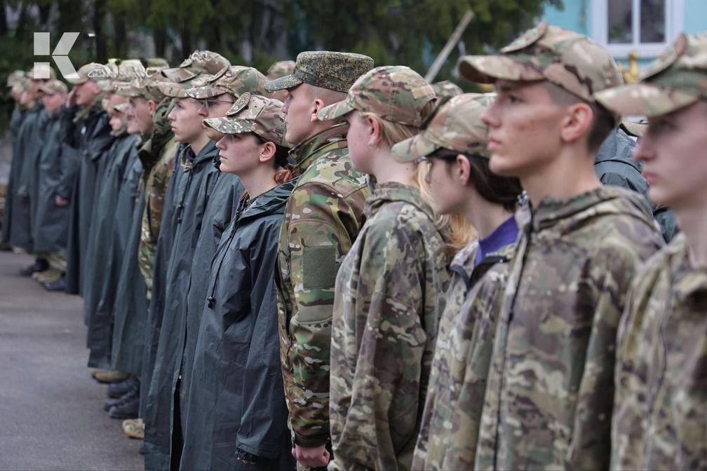 росгвардія муштрує дітей