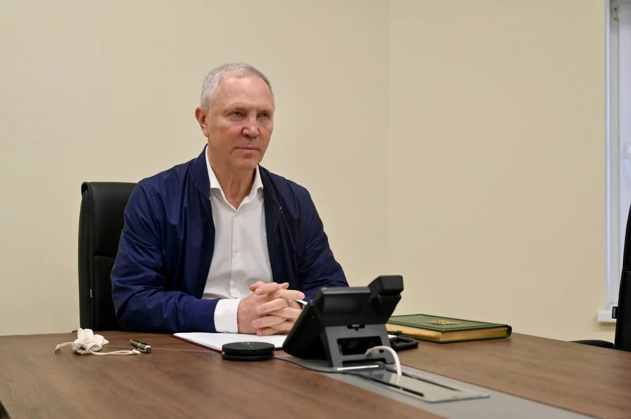 Російський суд залишив під вартою трьох українців, яких звинувачують у замаху на Сальдо