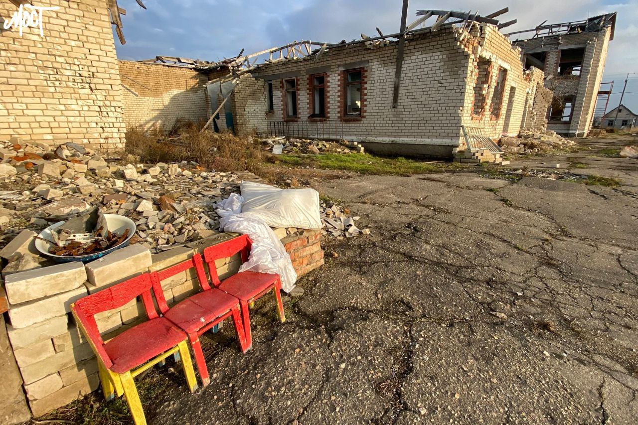 У Херсонській громаді з 1 вересня призупиняють роботу більшості шкіл і дитсадків