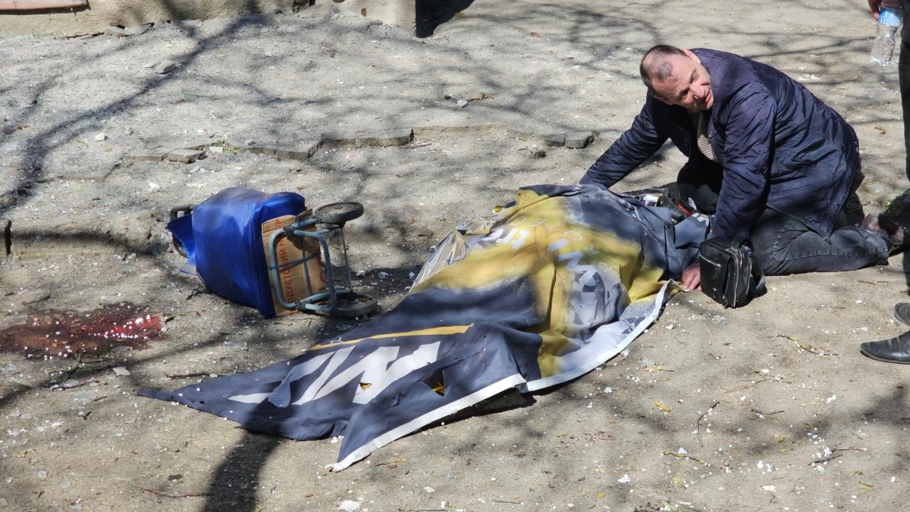 Удар по Херсону: загинула жінка, ще троє – поранені