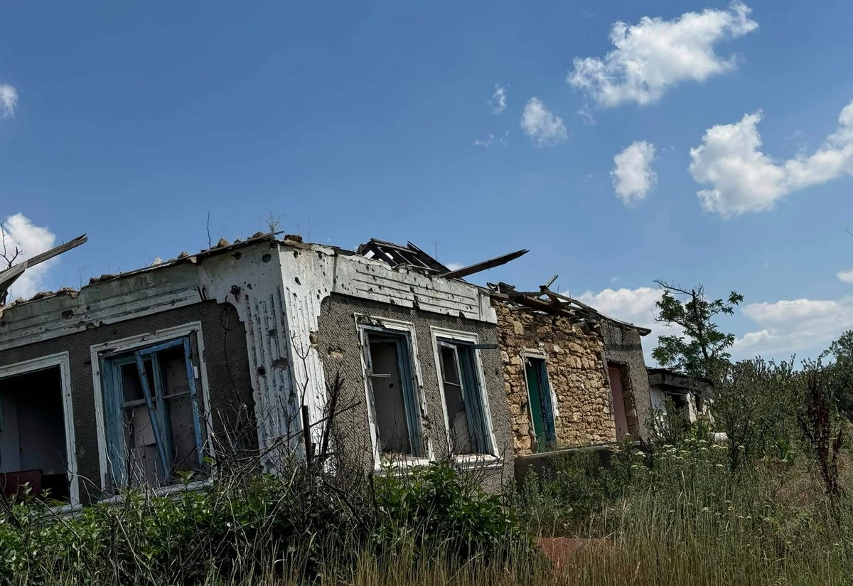 Від початку року ворог зруйнував або пошкодив понад 2500 будинків на Херсонщині