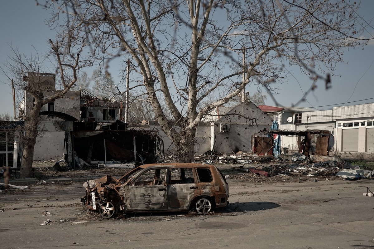 російський терор - розбите авто