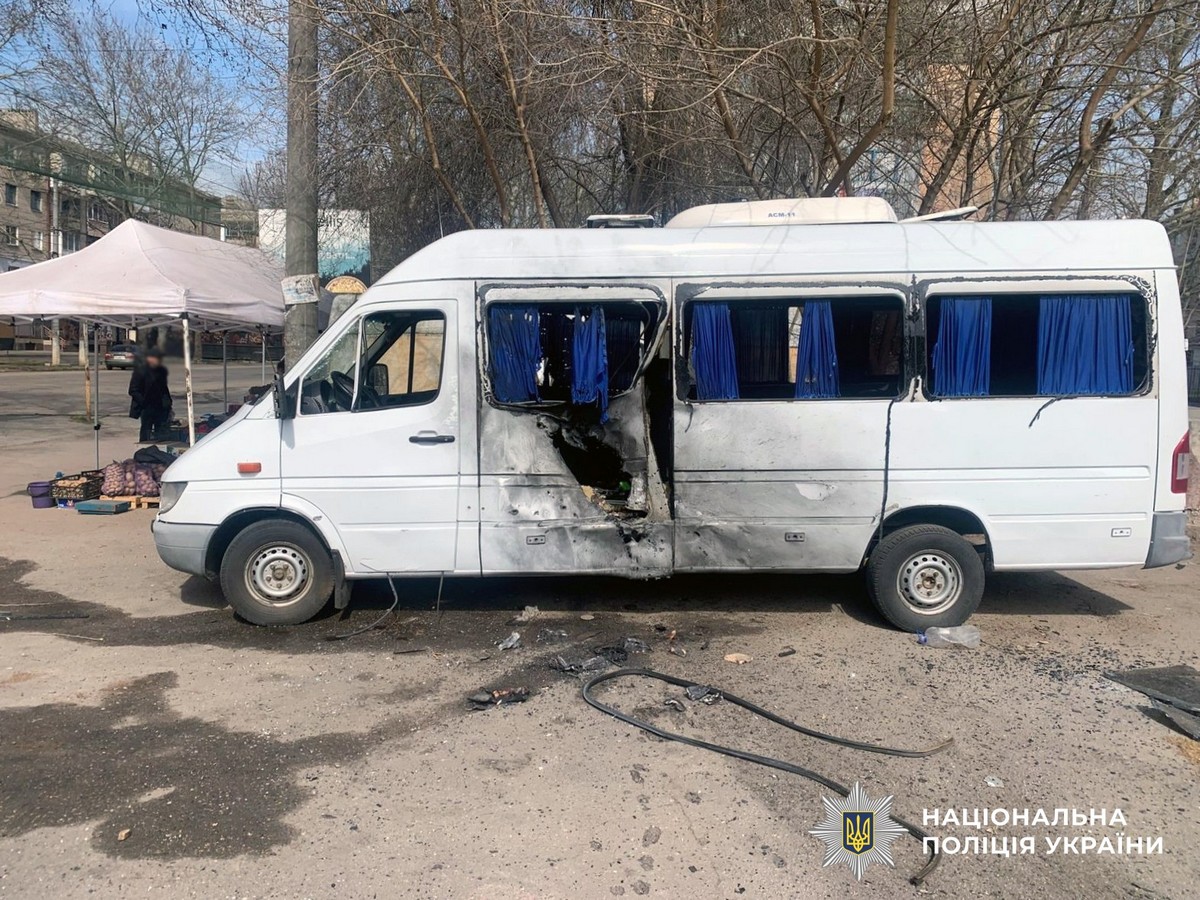 За добу – 19 пошкоджених авто: поліція – про наслідки ворожих ударів по Херсонщині