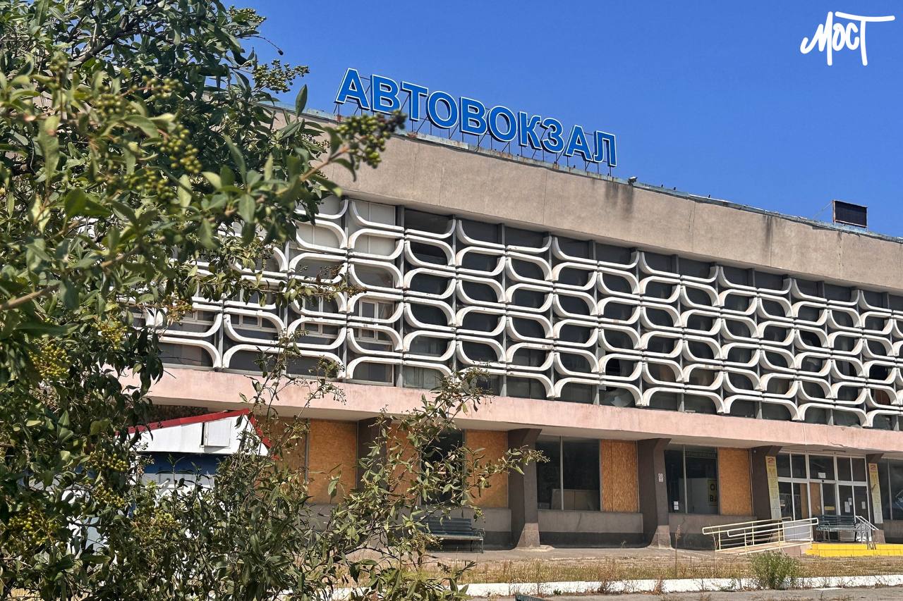 В ОВА прокоментували ситуацію зі стягненням плати за заїзд на територію автовокзалу у Херсоні